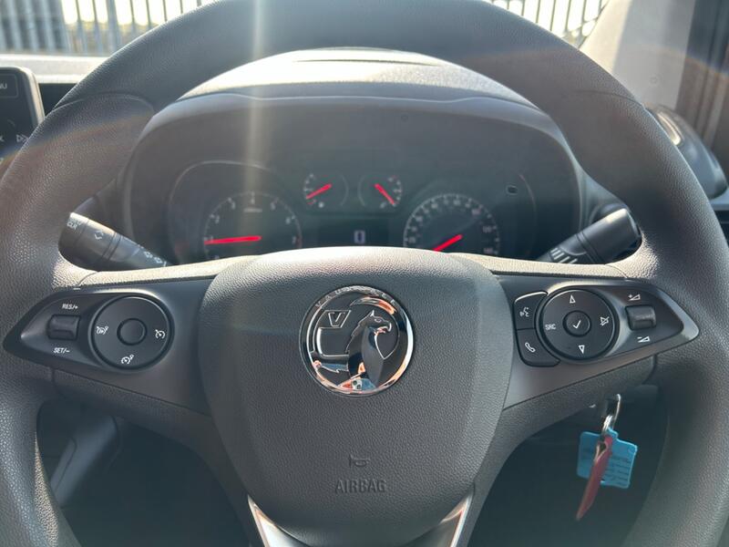 VAUXHALL COMBO 1.5 Turbo D 2000 Sportive 2019