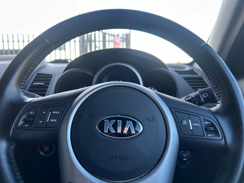 KIA SOUL 1.6 CRDi Inferno 2013