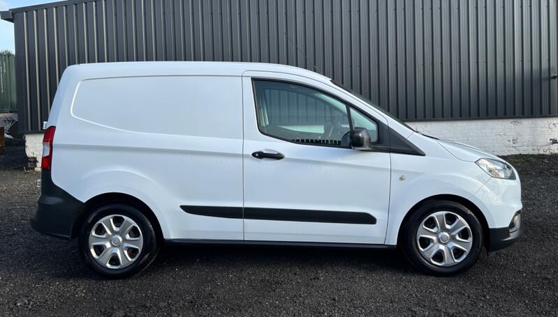 FORD TRANSIT COURIER 1.5 TDCi Trend 2019